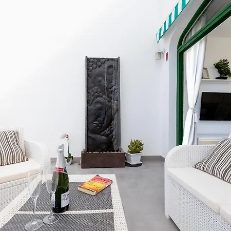 16a Silver Garden Ocean View *