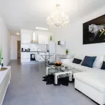 16a Silver Garden Ocean View *